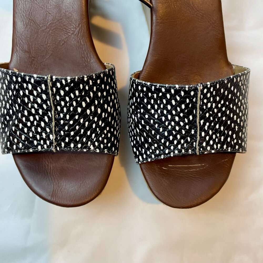 Hinge Clog Wedge Buckle Sandals Size 8.5 - Picture 12 of 13